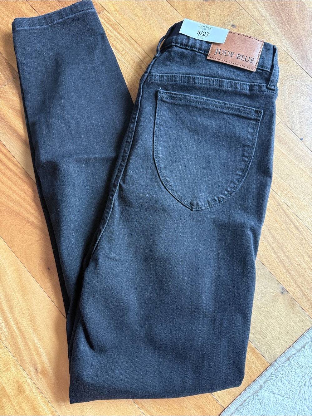 Judy Blue Women's pull on Black Skinny Jeans - Classic Five-Pocket Style